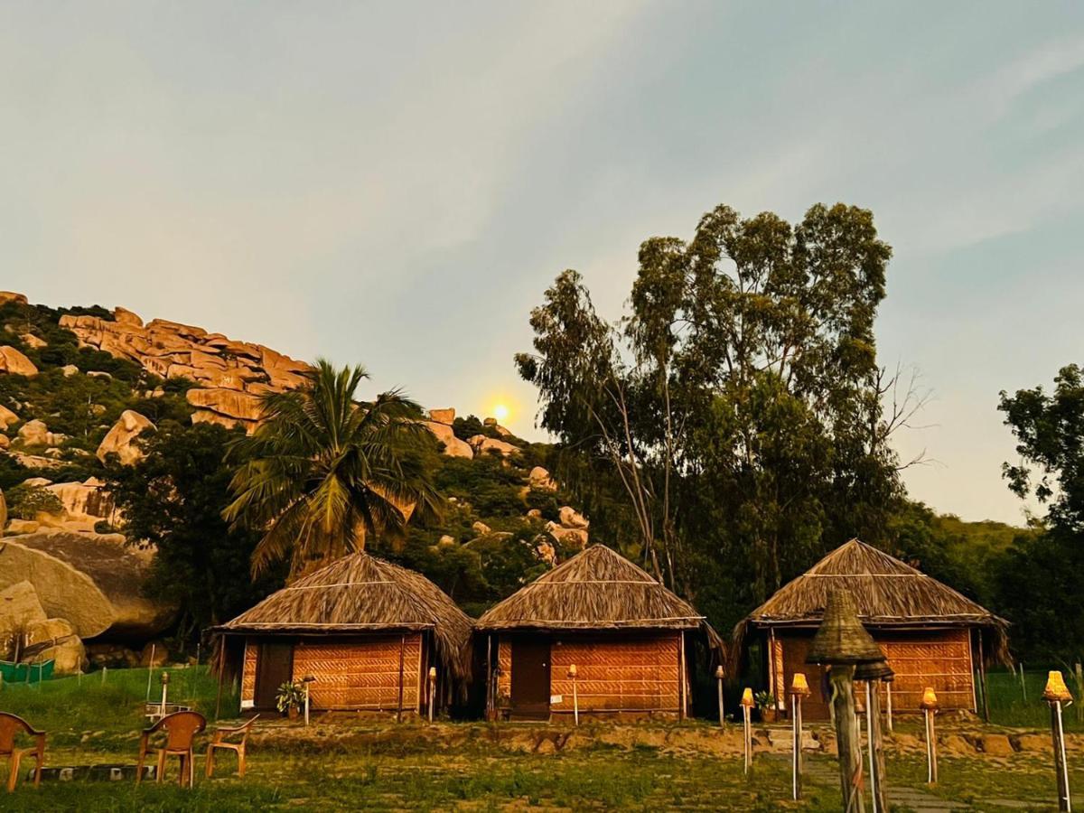 Banana Tree Home Stay Hampi Eksteriør billede