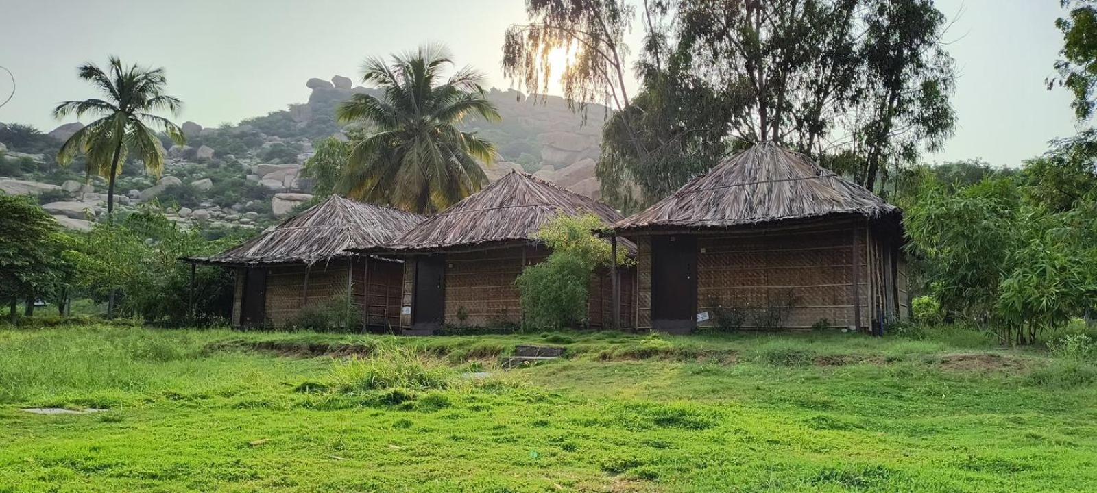 Banana Tree Home Stay Hampi Eksteriør billede