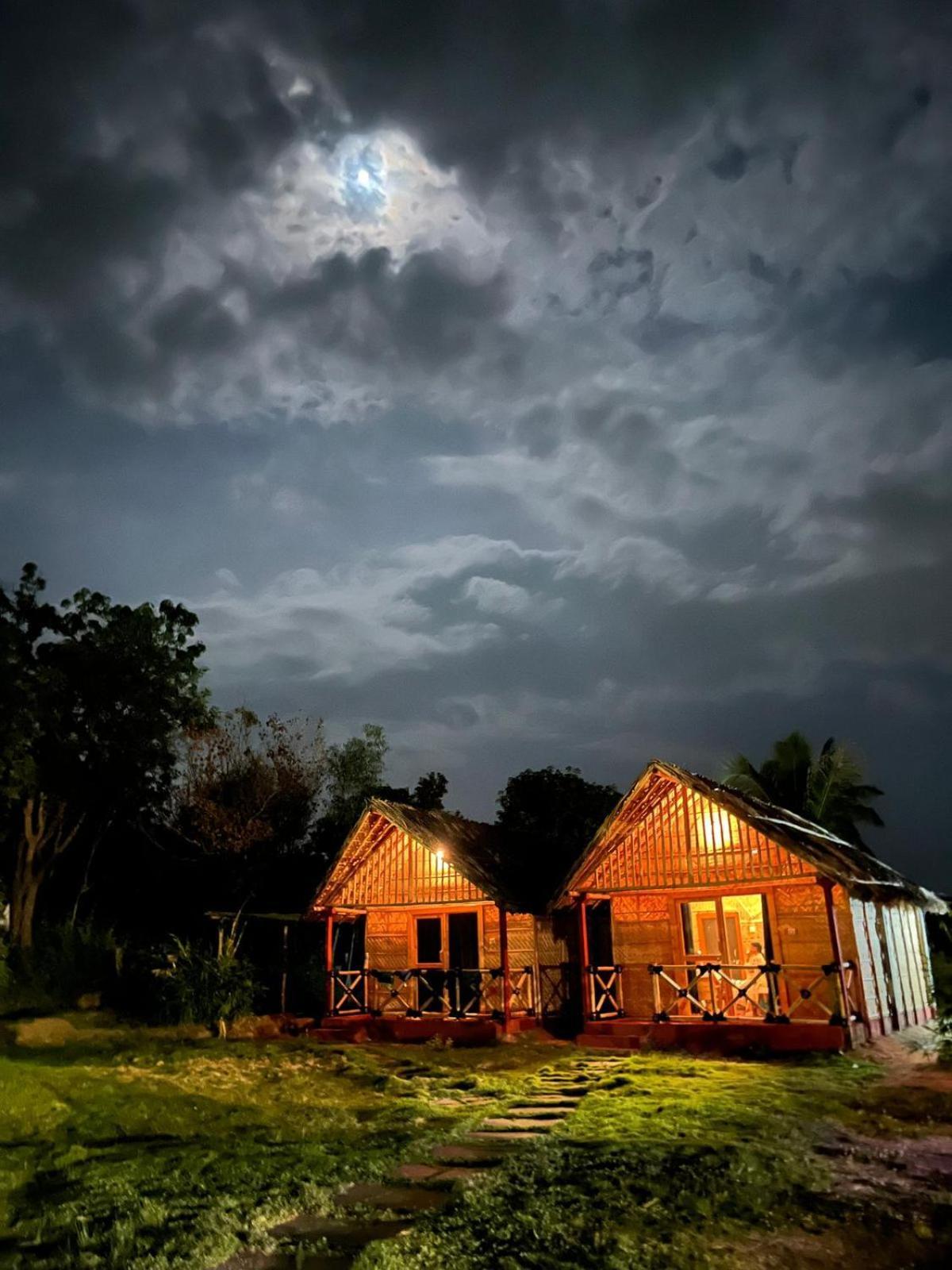 Banana Tree Home Stay Hampi Eksteriør billede