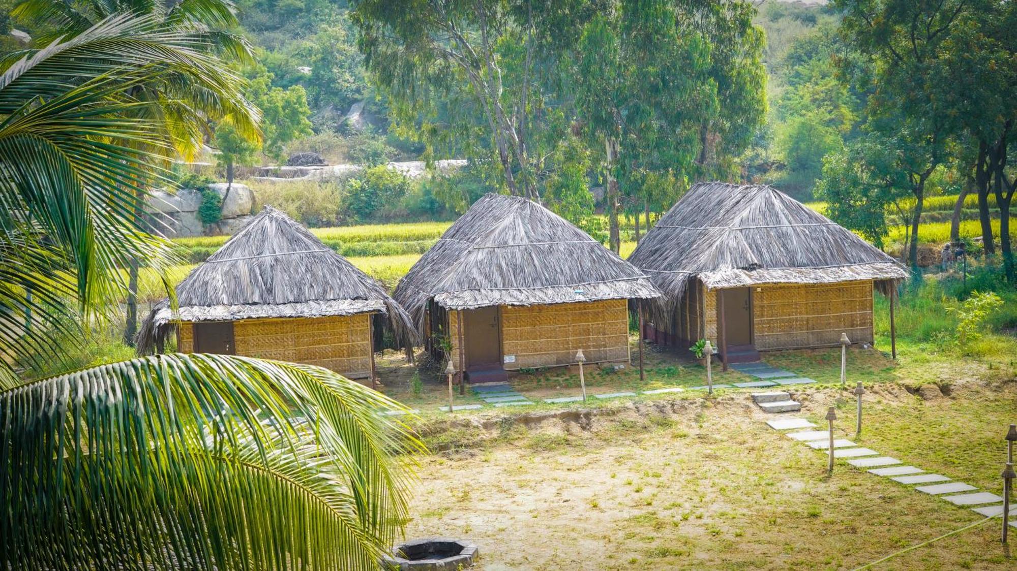 Banana Tree Home Stay Hampi Eksteriør billede